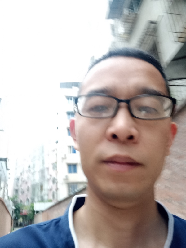 眼镜的第一张照片--将乐相亲网