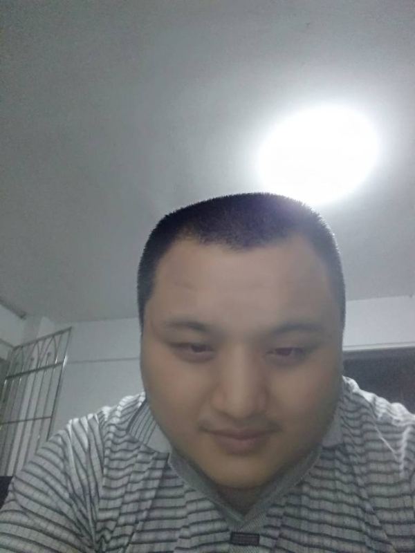 我在机场等艘船的第一张照片--将乐相亲网