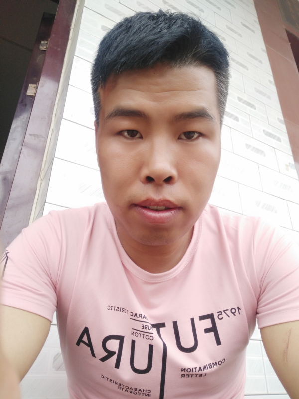 守护爱情的第一张照片--将乐相亲网