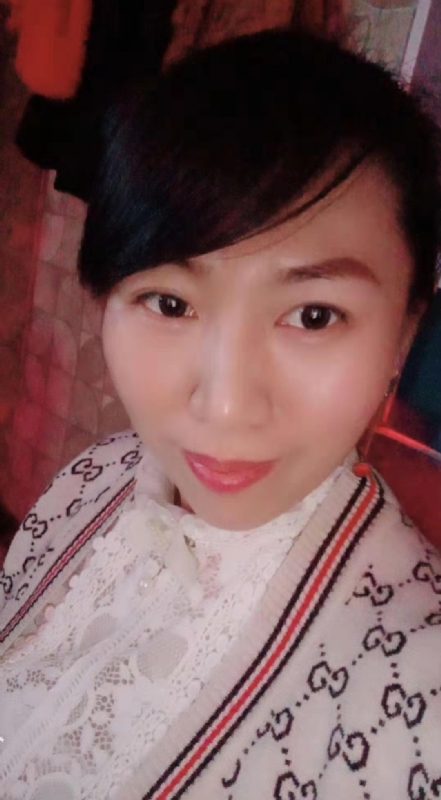 转角遇爱的第一张照片--将乐相亲网