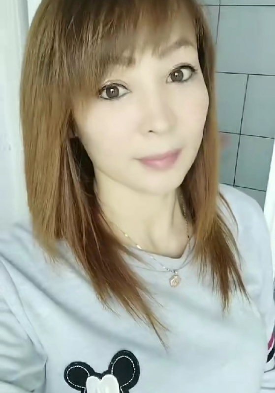 魅力白玲的第一张照片--将乐相亲网
