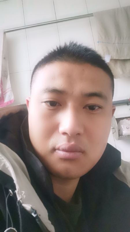 烟花再美不过瞬间的第一张照片--将乐相亲网