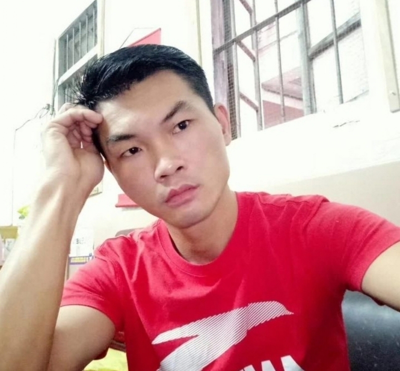 英俊的台灯的第一张照片--将乐相亲网