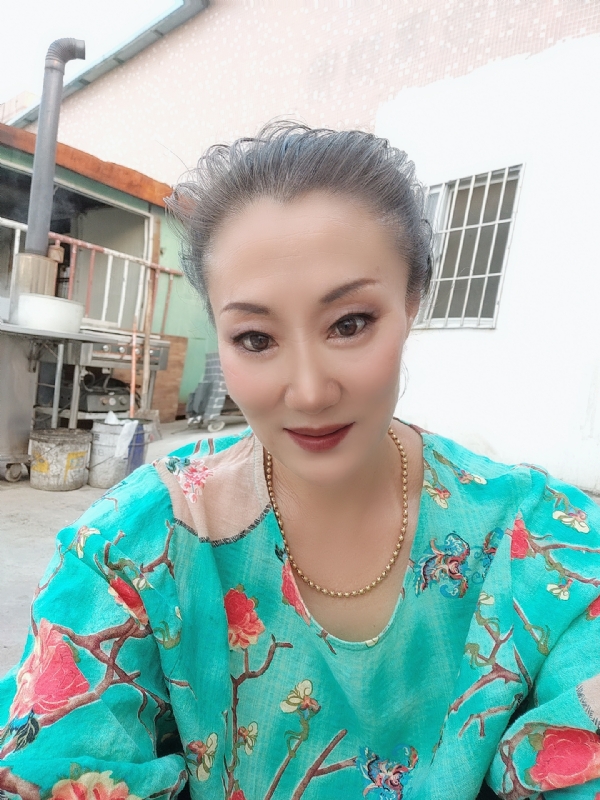 燕子的第三张照片--将乐相亲网