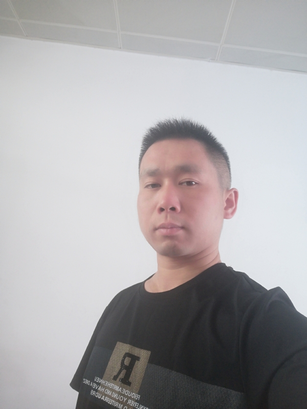 孤独的狼的第一张照片--将乐相亲网