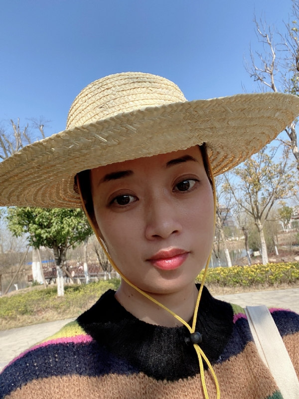 简单的第一张照片--将乐相亲网
