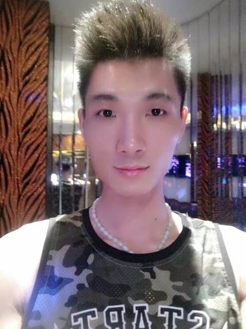 人生如戏的第一张照片--将乐相亲网
