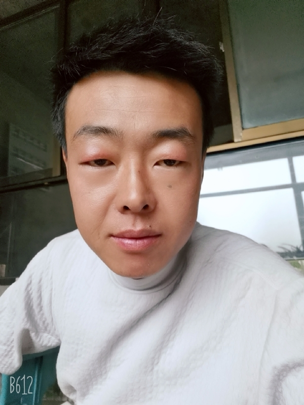 缺爱80后的第一张照片--将乐相亲网