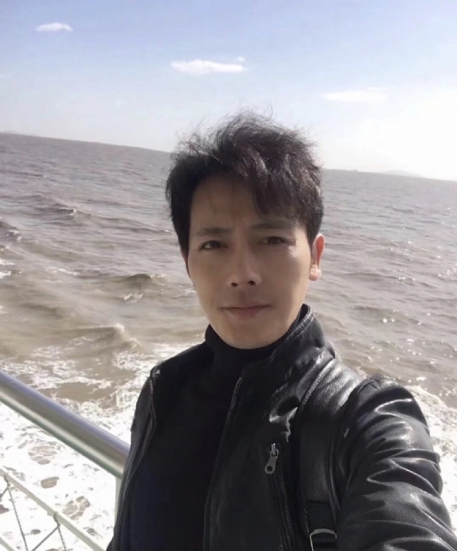 疯狂的小鱼的第一张照片--将乐相亲网