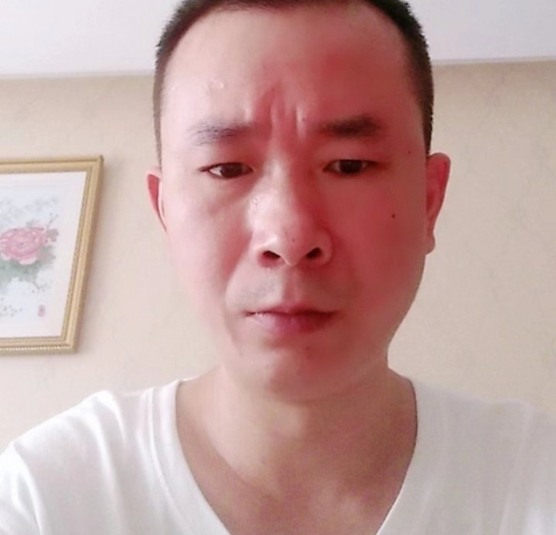 自由飞翔的第一张照片--将乐相亲网
