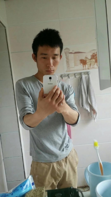 蔚蓝天空的第一张照片--将乐相亲网