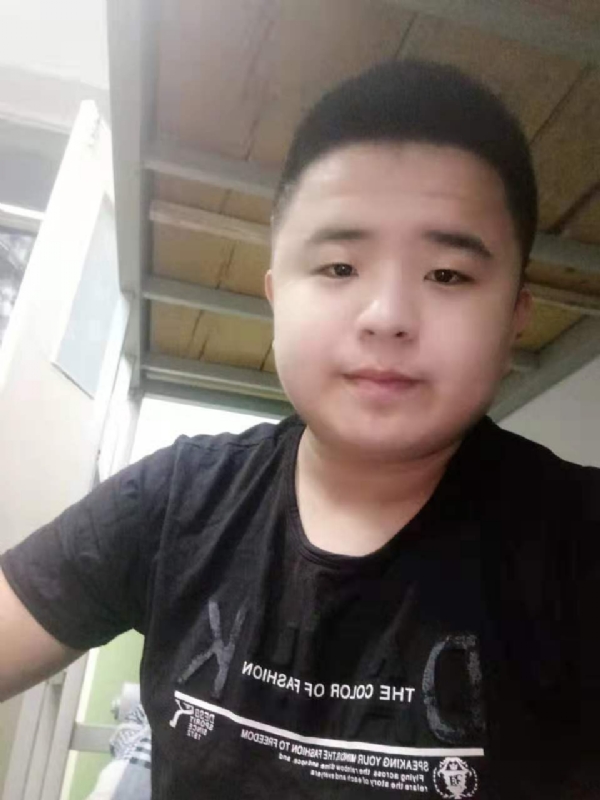 打小就爱淘气的第一张照片--将乐相亲网