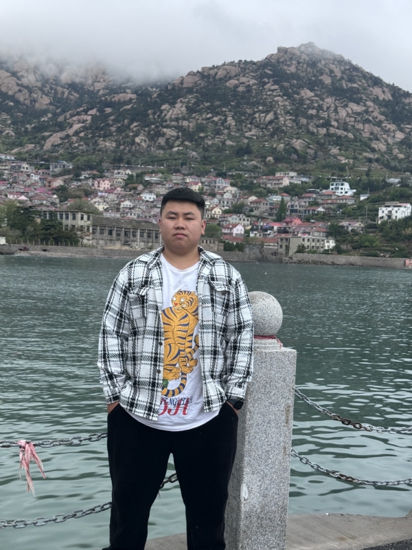 谨慎的第一张照片--将乐相亲网