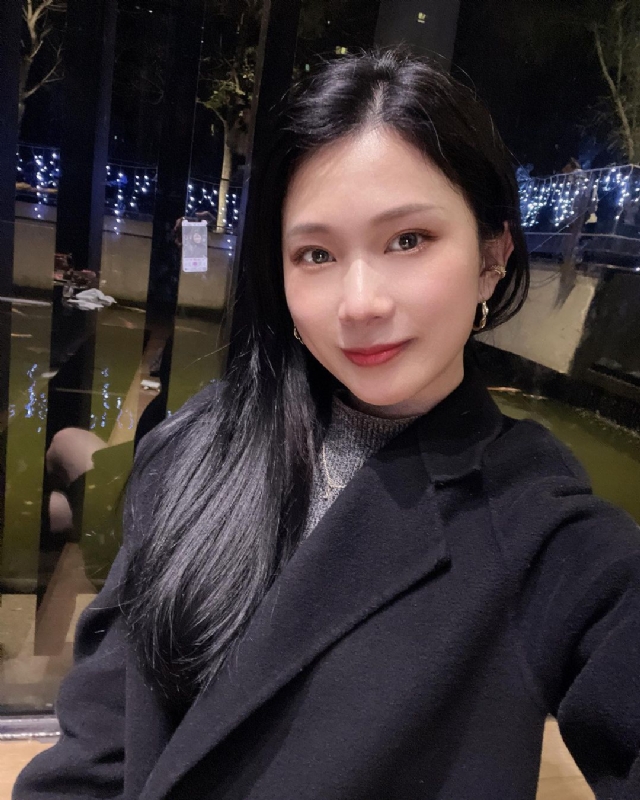 欣欣向荣的第一张照片--将乐相亲网